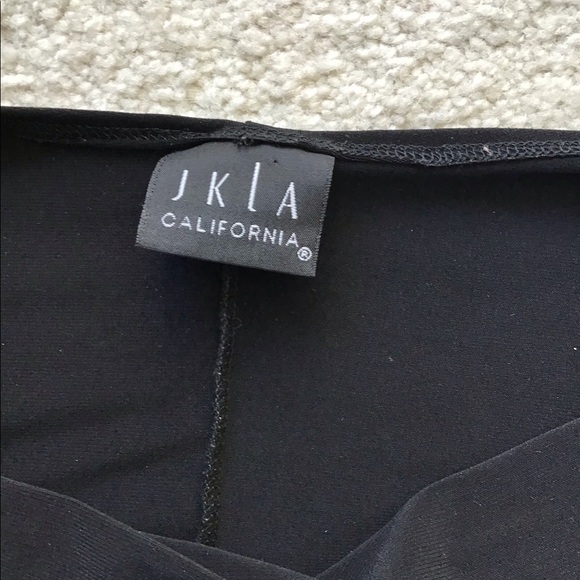 Top - Picture 3 of 8